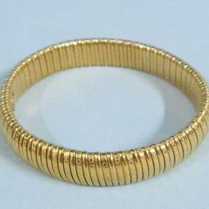 Avon Expandable Ribbed Bracelet